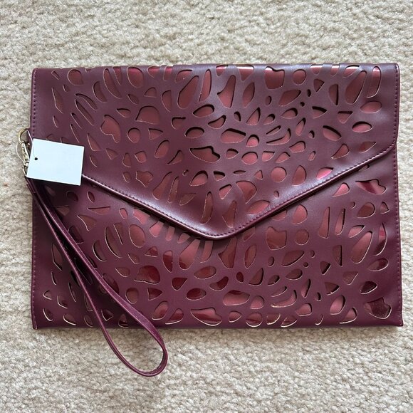 Lasercut Envelope Clutch Burgundy Faux Leather Wristlet Handbag - Picture 2 of 4